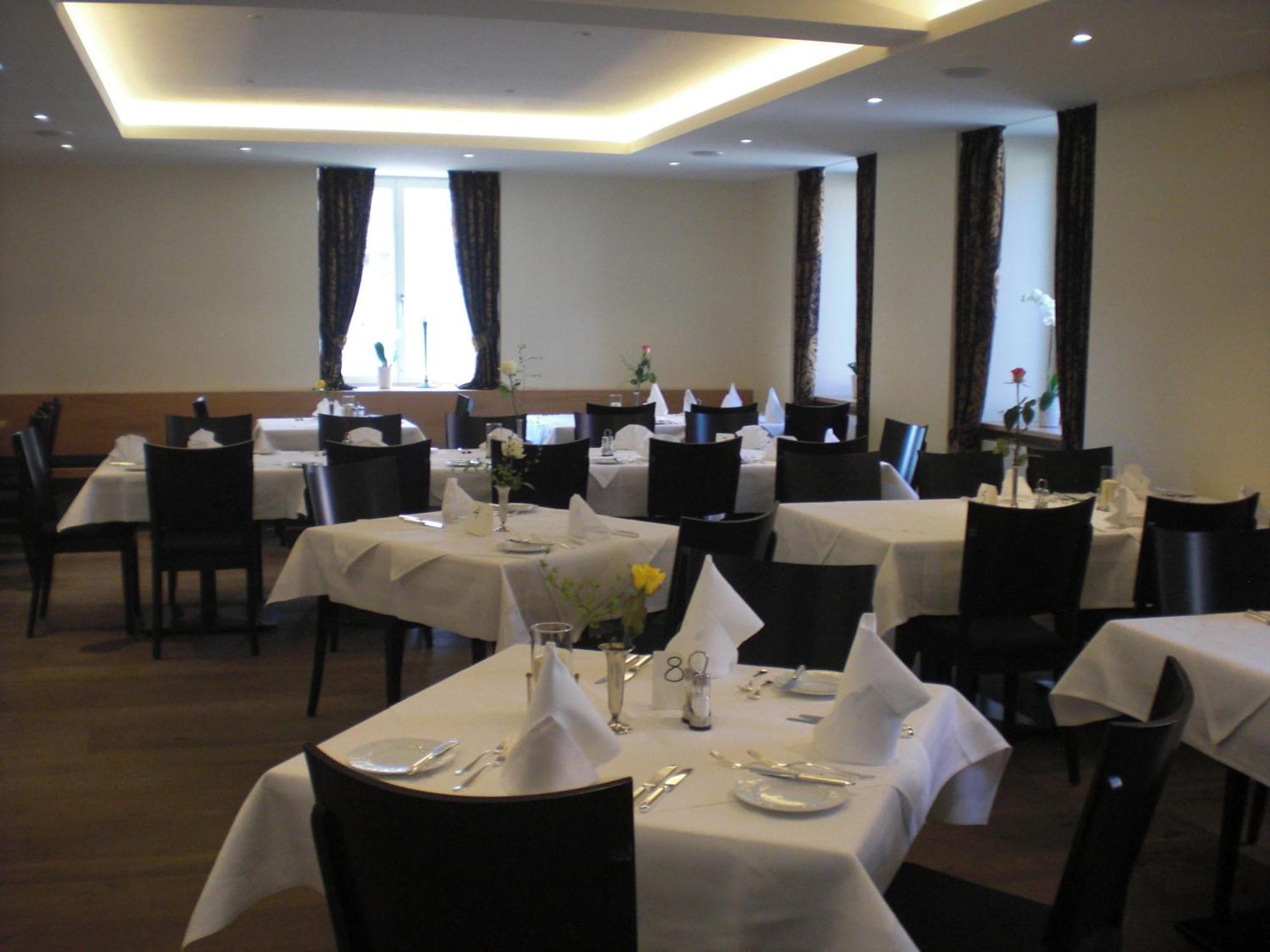 קנזינגן Hotel-Restaurant Schieble מראה חיצוני תמונה