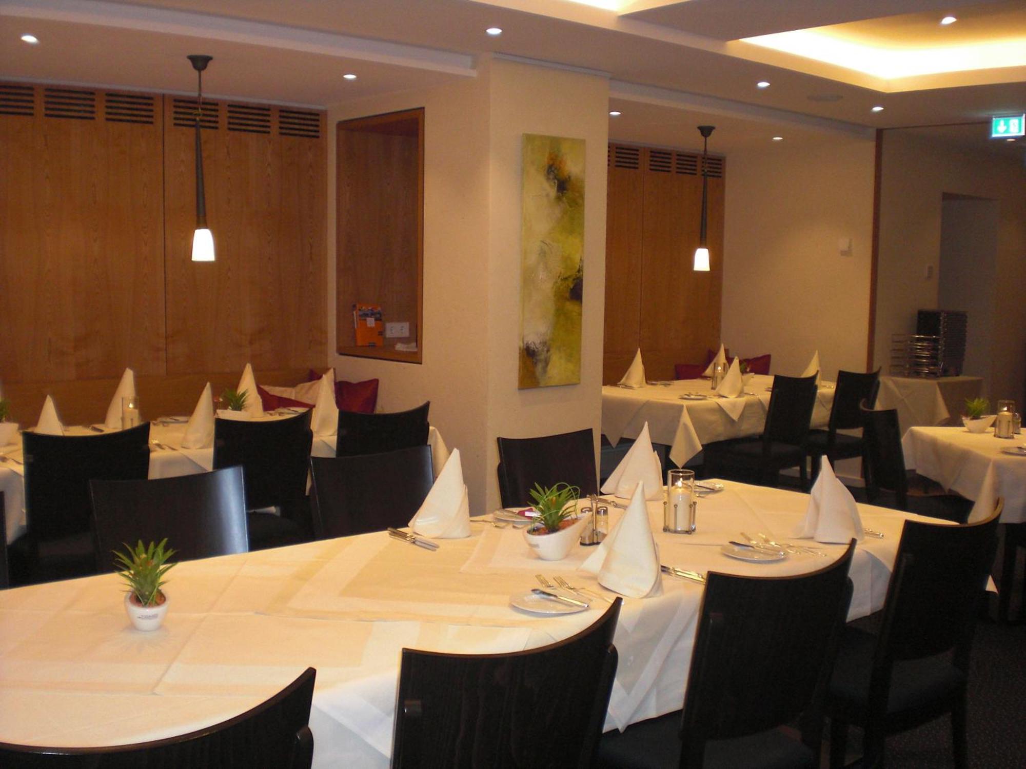 קנזינגן Hotel-Restaurant Schieble מראה חיצוני תמונה
