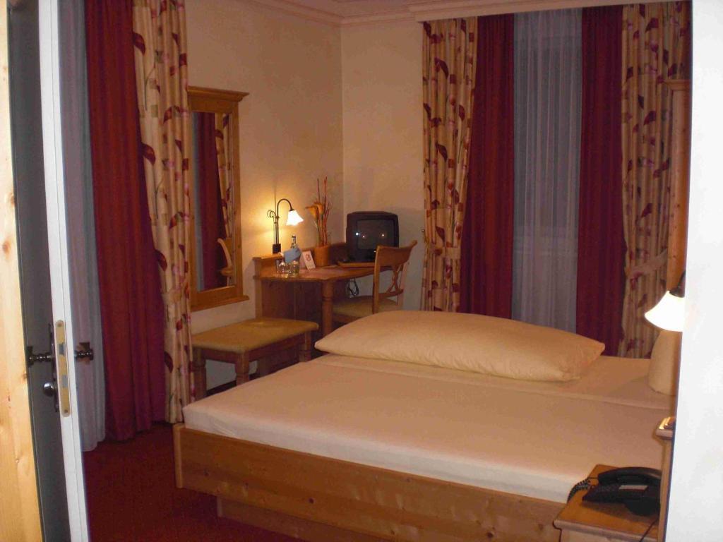 קנזינגן Hotel-Restaurant Schieble חדר תמונה