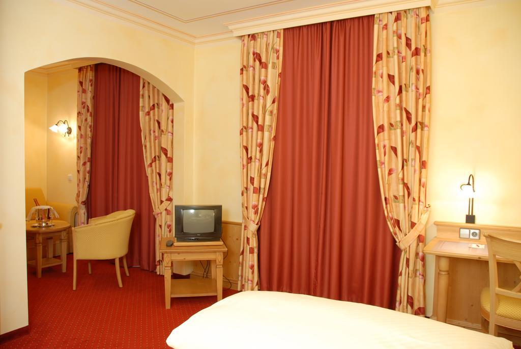 קנזינגן Hotel-Restaurant Schieble מראה חיצוני תמונה